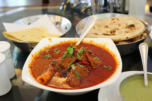 17 Best Safed Maas Restaurants in Rajasthan, India