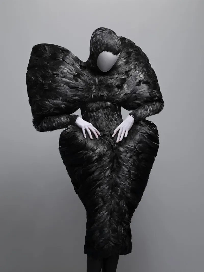 Image Alexander image beautiful image beautiful - Alexander McQueen: Savage Beauty at The MET | AnOther