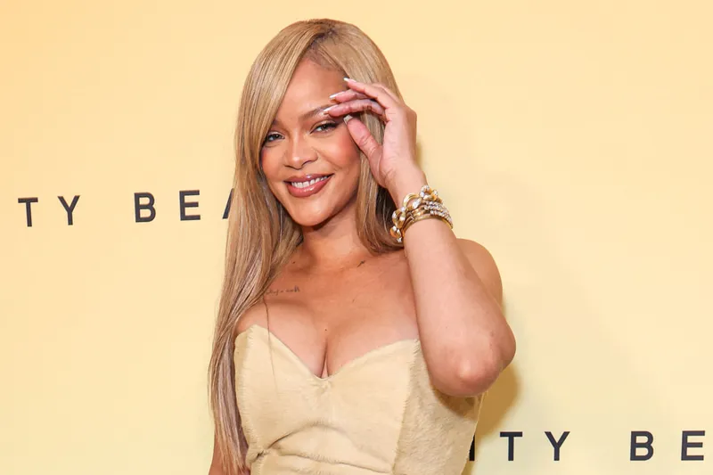 Image Alexander image beautiful image beautiful image beautiful image beautiful image beautiful image beautiful image beautiful image beautiful image beautiful image beautiful - Rihanna in Alexander McQueen at Fenty Beauty Launch Event - Tom + ...