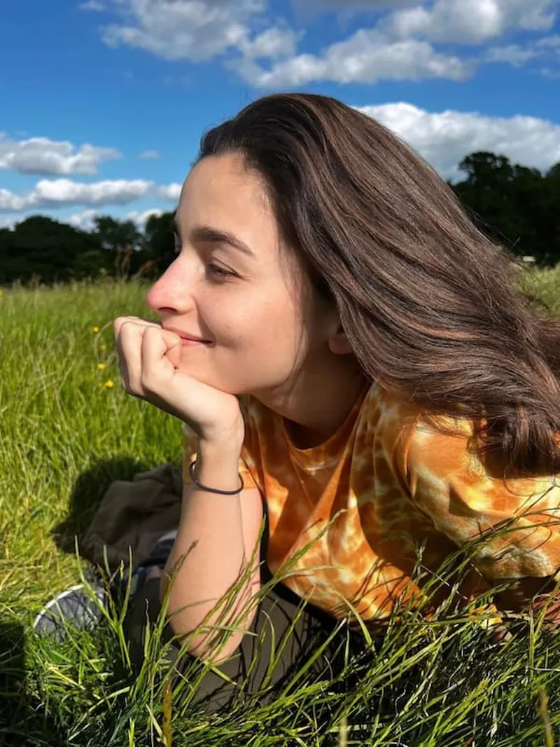 Image Alia Bhatt image beautiful image beautiful image beautiful image beautiful image beautiful image beautiful - Alia Bhatt Beautiful Pictures With Nature