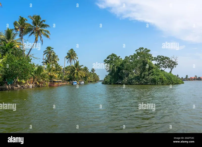 Image Alleppey (Alappuzha) - Venice of the East image beautiful image beautiful image beautiful image beautiful - Alleppey cruise hi-res stock photography and images - Page 4 - Alamy