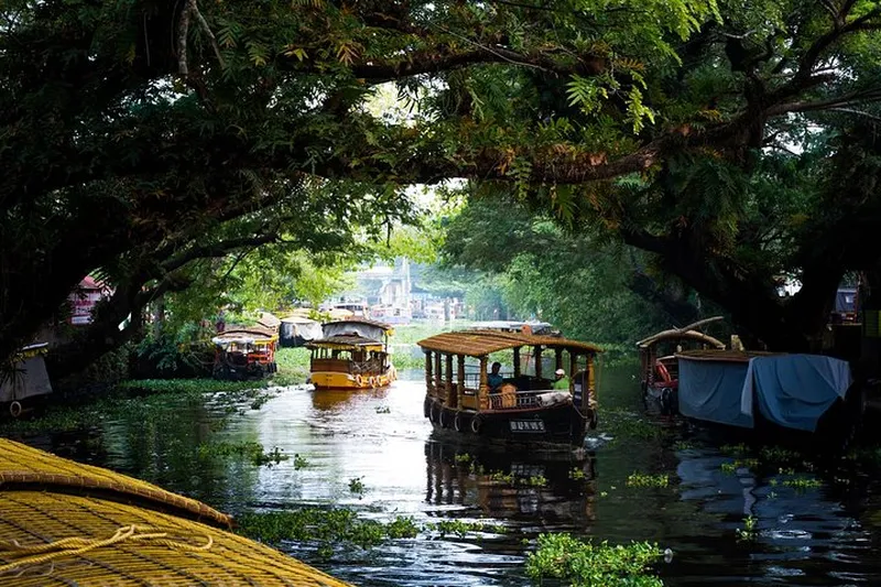 Image Alleppey (Alappuzha) - Venice of the East image beautiful image beautiful image beautiful image beautiful - Houseboat Cruise on Alleppey Backwaters from Cochin: Exploring ...