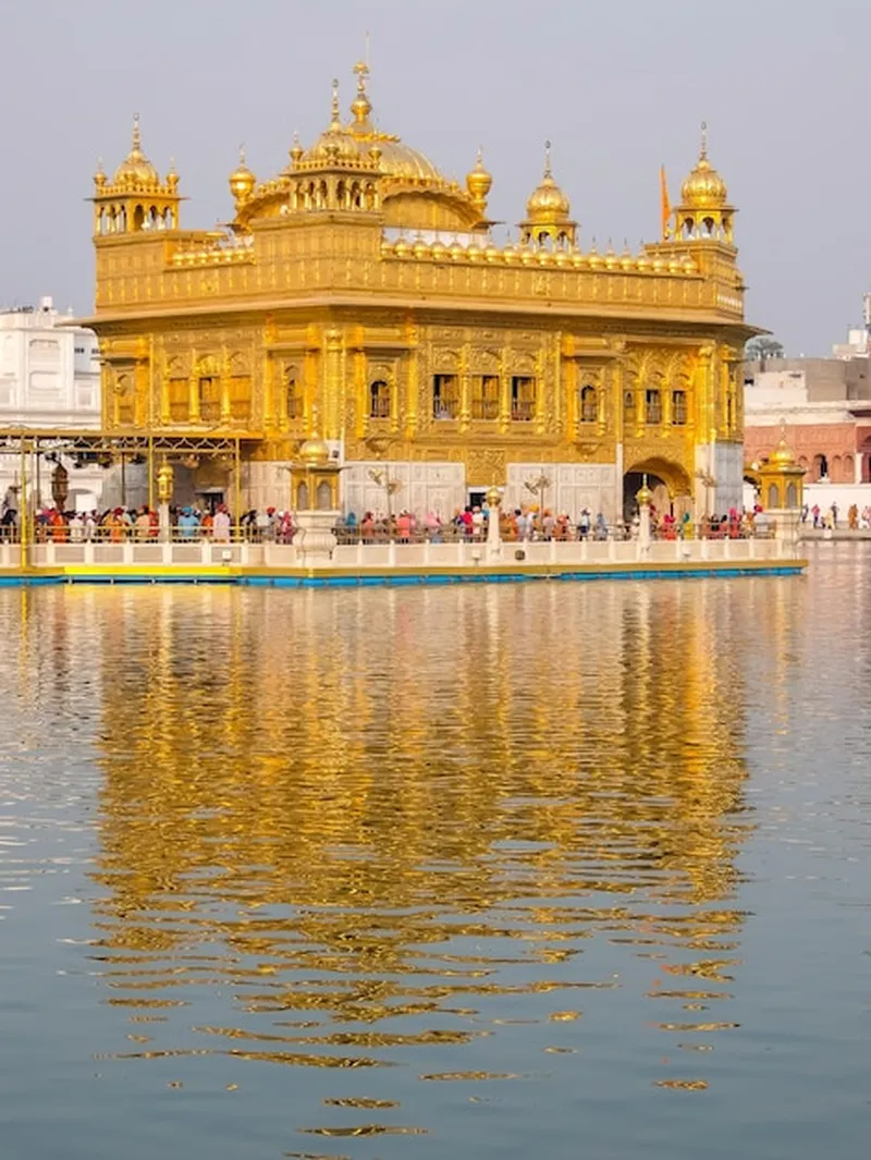 Image Amritsar - Golden Temple image beautiful - Premium Photo | Amritsar India Beautiful view of Golden temple in ...