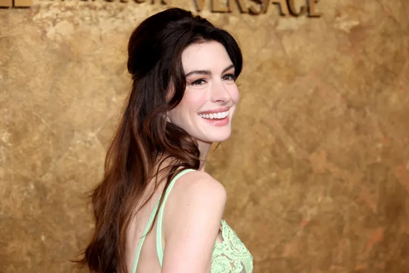 Image Anne Hathaway image beautiful image beautiful image beautiful - Anne Hathaway Just Revealed Every Beauty Product She Swears By ...