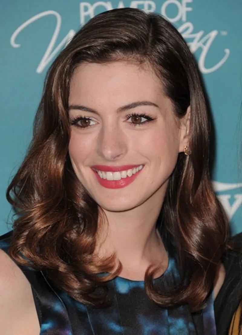 Image Anne Hathaway image beautiful image beautiful image beautiful image beautiful image beautiful image beautiful - 5 Beauty Lessons We Learned This Year From Anne Hathaway | Glamour