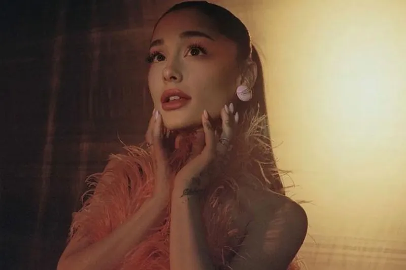 Image Ariana Grande image beautiful image beautiful image beautiful image beautiful image beautiful image beautiful image beautiful image beautiful image beautiful image beautiful - Here Are the Deets on Ariana Grande's Third r.e.m. beauty Drop