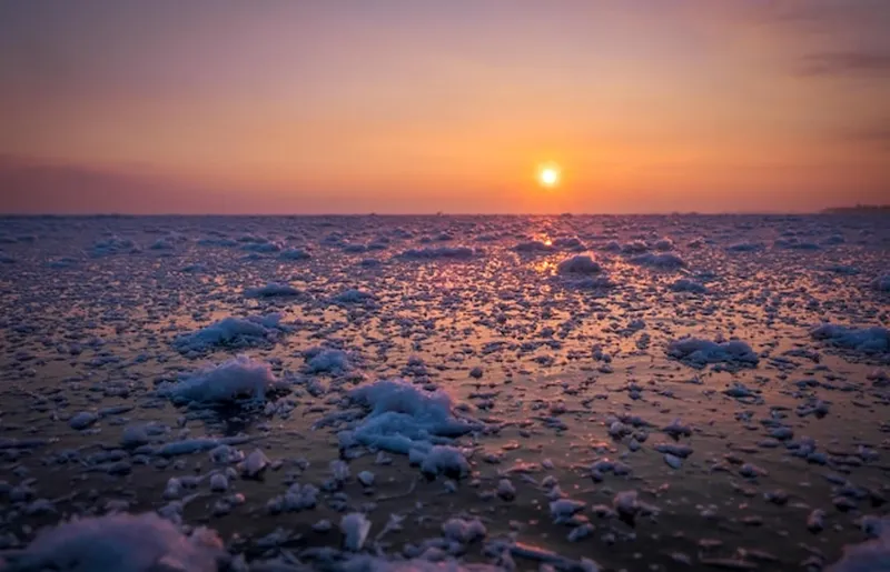 Image Bhuj - Rann of Kutch image beautiful image beautiful image beautiful image beautiful image beautiful image beautiful image beautiful image beautiful image beautiful - Premium Photo | Sunrise and frozen sea Beautiful winter landscape ...