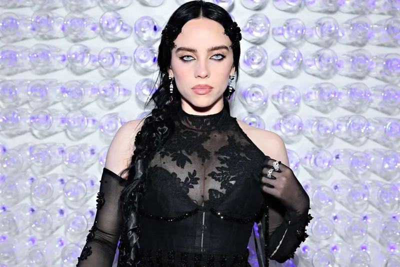 83+ most beautiful images of Billie Eilish