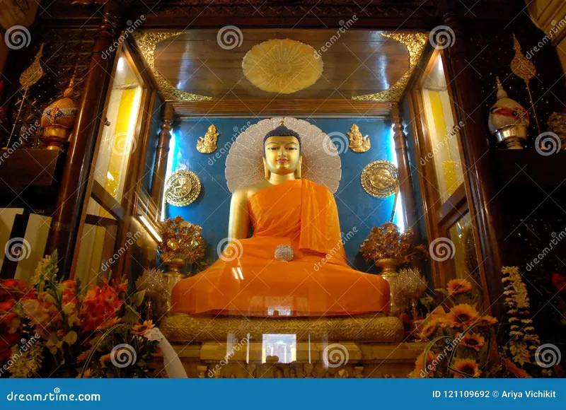 Image Bodh Gaya - Birthplace of Buddhism image beautiful image beautiful image beautiful - Golden Buddha Inside Mahabodhi Temple, Bodhgaya, Bihar, India ...