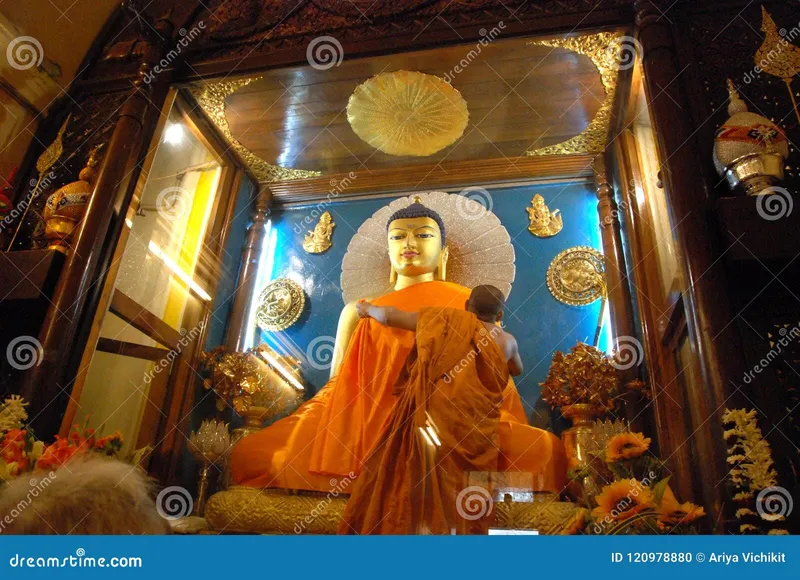 Image Bodh Gaya - Birthplace of Buddhism image beautiful image beautiful image beautiful - Golden Buddha Inside Mahabodhi Temple, Bodhgaya, Bihar, India ...