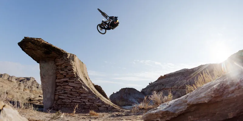 Image Brandon image beautiful - Brandon Semenuk is back with another beautiful MTB edit | Trek ...