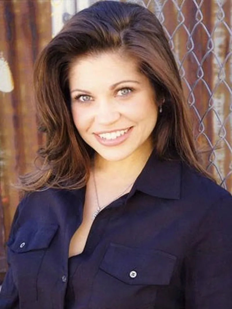 Image Danielle image beautiful image beautiful - Allure Beauty Diaries: Danielle Fishel Talks About the Bane of Her ...