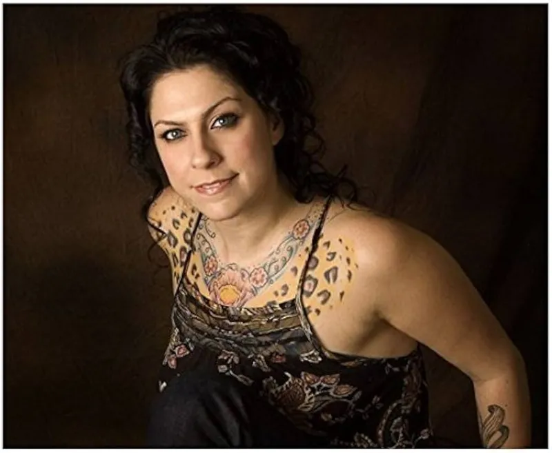 Image Danielle image beautiful image beautiful image beautiful image beautiful image beautiful - Danielle Colby-Cushing American Pickers Seated with Beautiful ...