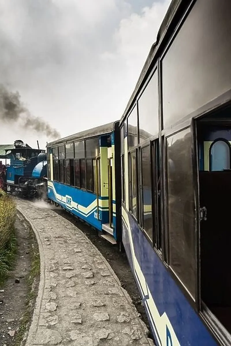 Image Darjeeling - Toy Train image beautiful image beautiful image beautiful - Darjeeling Himalayan Railway Our beautiful Wall Art and Photo ...