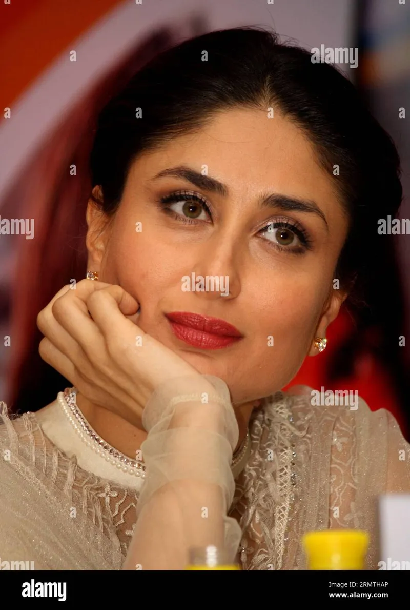 Image Delhi - Capital of India image beautiful - Bollywood actress kareena kapoor hi-res stock photography and ...