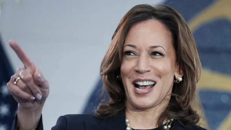 Image Donald Trump image beautiful image beautiful image beautiful image beautiful - Donald Trump Says Kamala Harris as 'Beautiful' as Melania on TIME ...