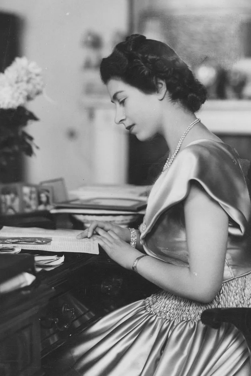 Image Elizabeth image beautiful image beautiful image beautiful image beautiful image beautiful - Young Photos of Queen Elizabeth and Princess Margaret | Marie Claire