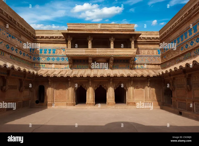 Image Gwalior Fort - Majestic Fort image beautiful image beautiful image beautiful - Inside mughal architecture hi-res stock photography and images - Alamy