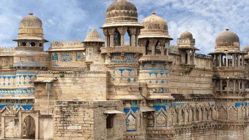 Image Gwalior Fort - Majestic Fort image beautiful image beautiful image beautiful image beautiful - India's 10 iconic structures: Stunning visuals that capture their ...