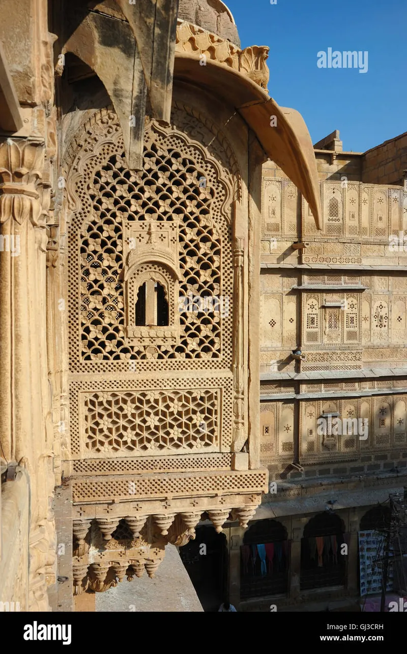 Image Jaisalmer - The Golden City image beautiful - Beautiful ornate balcony of old haveli (house) in Jaisalmer golden ...