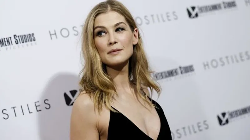 Image James Bond image beautiful image beautiful image beautiful image beautiful image beautiful image beautiful - Rosamund Pike Says James Bond Shouldn't Be Female