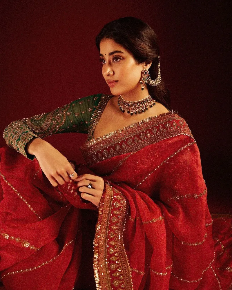 Image Janhvi Kapoor image beautiful image beautiful - Buy Janhvi Kapoor Inspired Premium Sindoori Red Saree – Unique ...