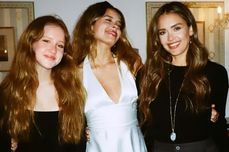 Image Jessie Combs image beautiful image beautiful image beautiful image beautiful - Jessica Alba's Daughters Honor and Haven Look All Grown Up on ...