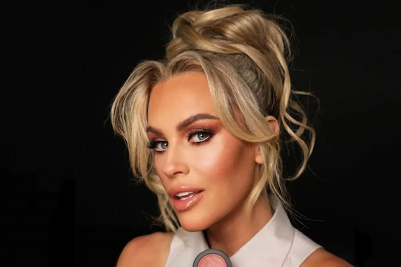 Image Jessie Combs image beautiful image beautiful image beautiful image beautiful image beautiful image beautiful image beautiful - Jenny McCarthy's Formless Beauty Launches 2-in-1 Lip-Blush Duo ...