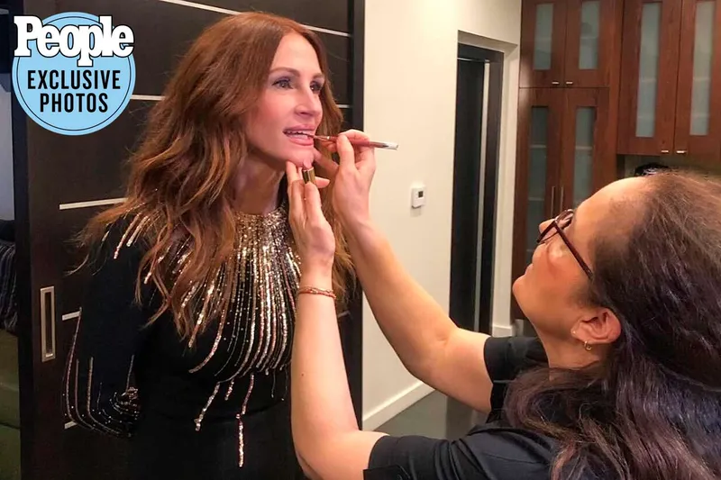 Image Julia Roberts image beautiful image beautiful image beautiful image beautiful image beautiful image beautiful image beautiful - Julia Roberts' Beauty Pro Swears by This Makeup Primer