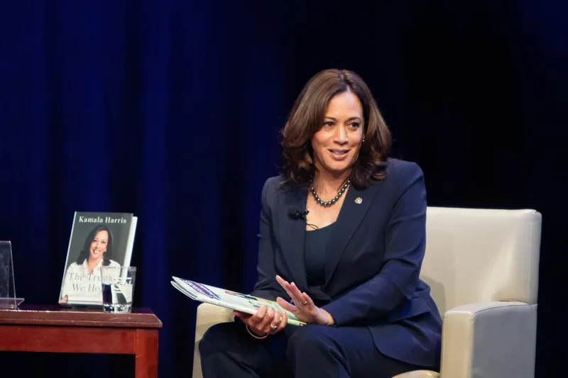 Image Kamala Harris image beautiful - Sen. Kamala Harris Embraces the 'Beautiful Design of Democracy ...