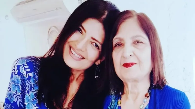 Image Khoon Bhari Maang image beautiful image beautiful image beautiful image beautiful image beautiful image beautiful image beautiful image beautiful - Khoon Bhari Maang Movie Actress Sonu Walia With Her Mother ...