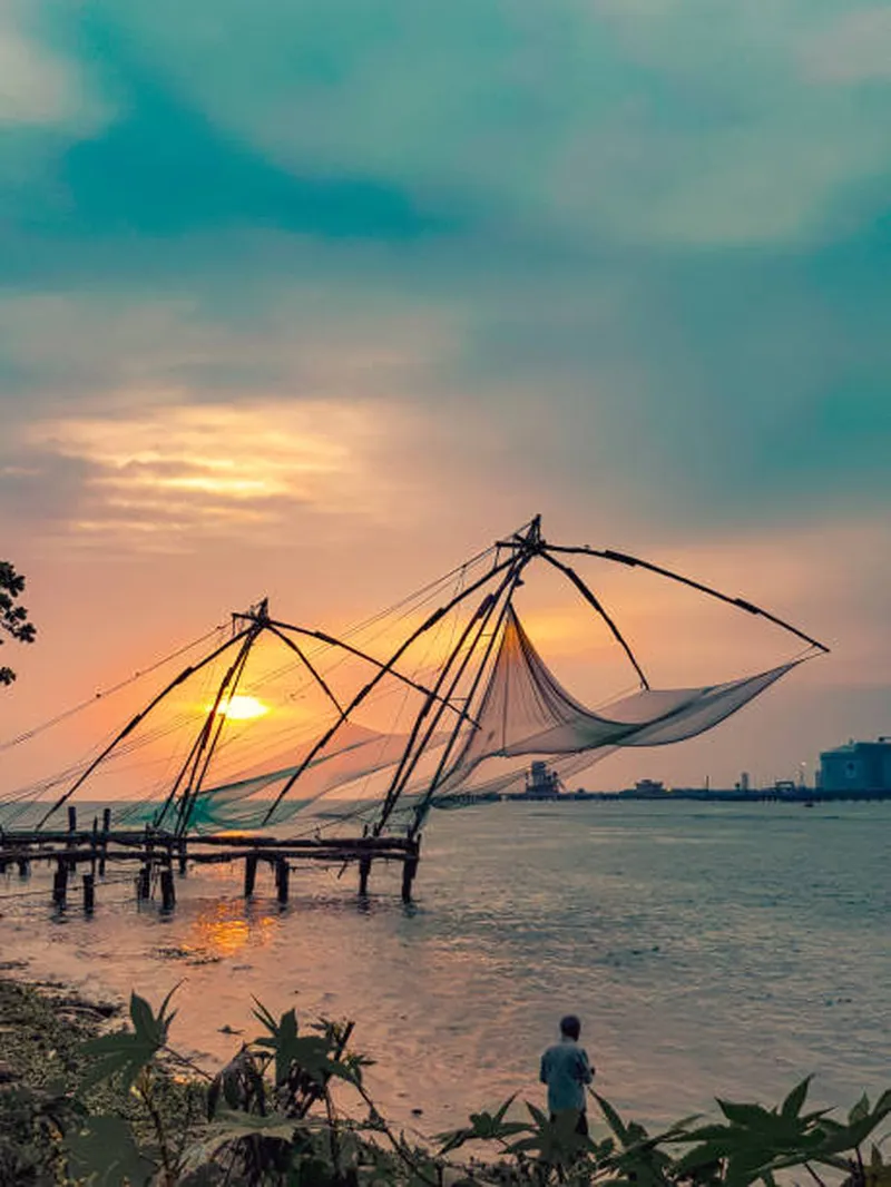 Image Kochi - Chinese Fishing Nets image beautiful image beautiful - Cheenavala In Kochi Stock Photo - Download Image Now - Kochi ...