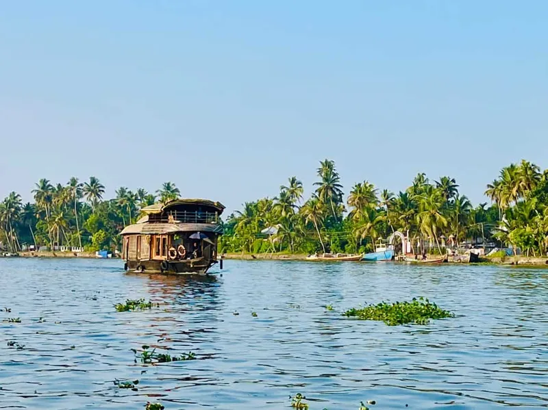 Image Kumarakom - Backwaters image beautiful image beautiful image beautiful image beautiful image beautiful image beautiful - CRUISING THE BEAUTIFUL KERALA BACKWATERS ON A HOUSEBOAT