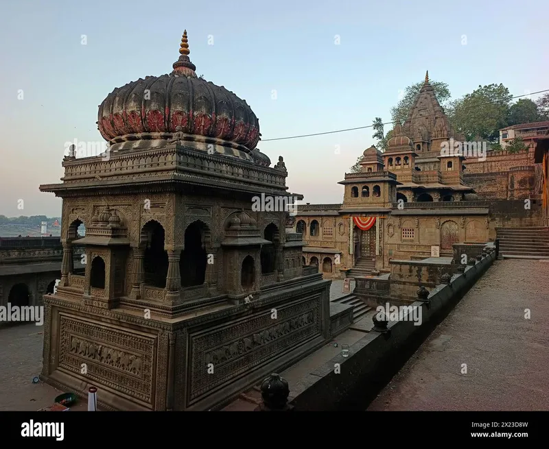 Image Maheshwar - Temples and Forts image beautiful image beautiful image beautiful image beautiful image beautiful - Sacred river narmada hi-res stock photography and images - Page 5 ...