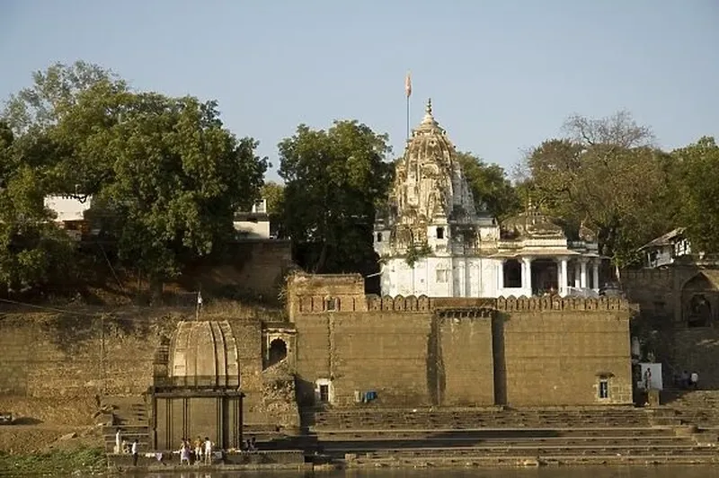 Image Maheshwar - Temples and Forts image beautiful image beautiful image beautiful image beautiful image beautiful image beautiful - Hindu temple on the Narmada River, Maheshwar Our beautiful Wall ...