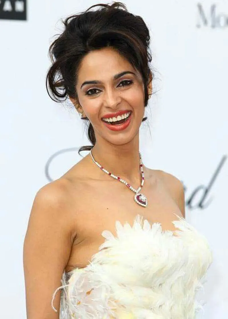 Image Mallika Sherawat image beautiful - Pin page