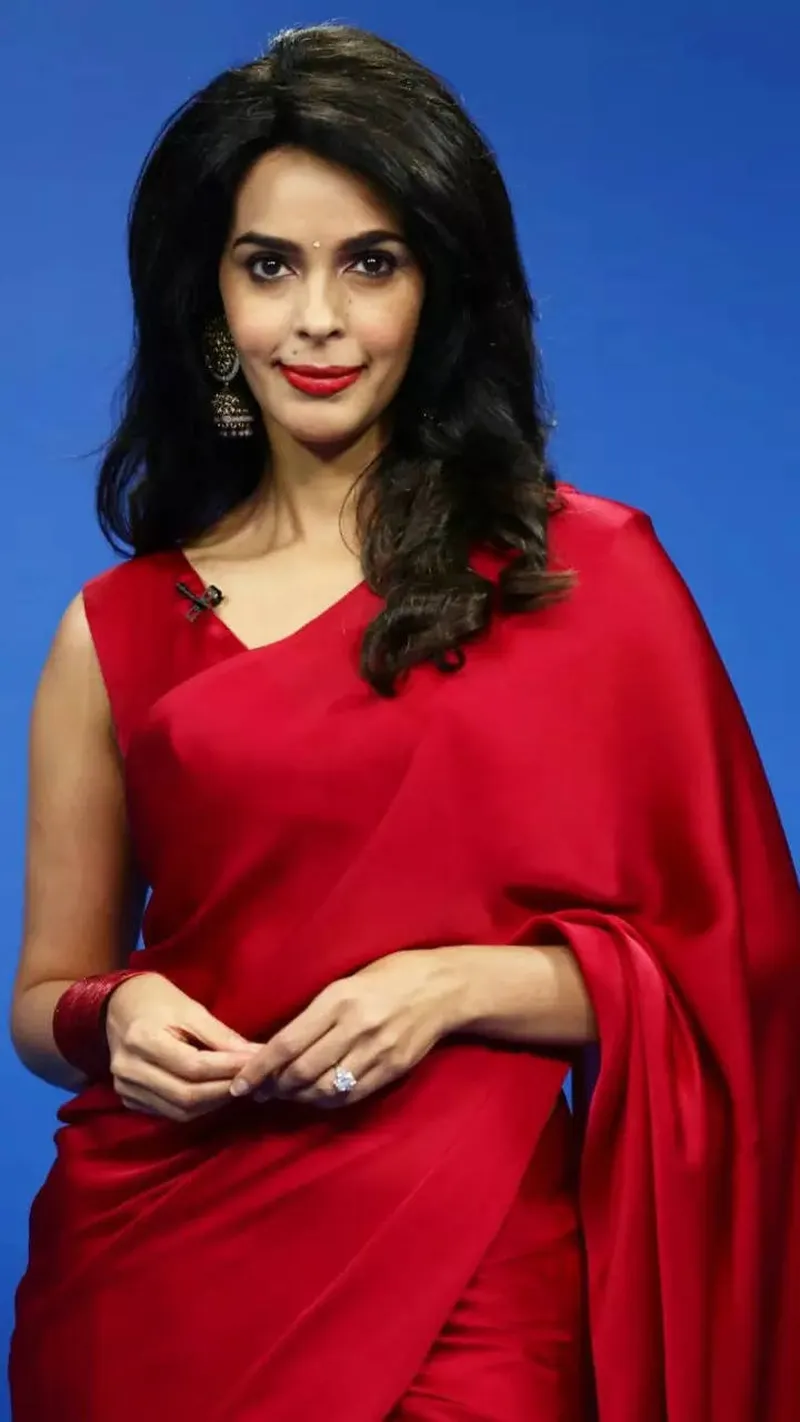 Image Mallika Sherawat image beautiful - 10 best saree looks of Mallika Sherawat that stole our…