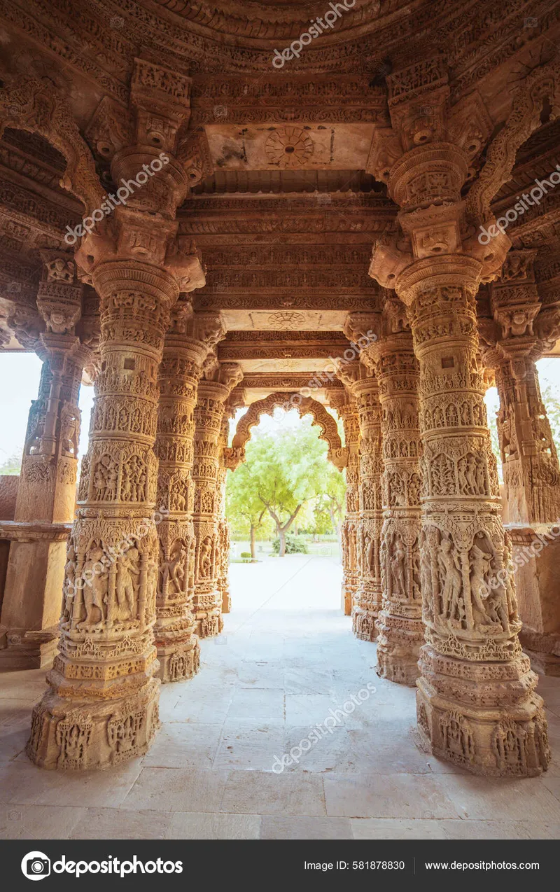 Image Mount Abu - Dilwara Temples image beautiful image beautiful - Beautiful Shot Old Many Stone Poles Light End Dilwara Temples ...