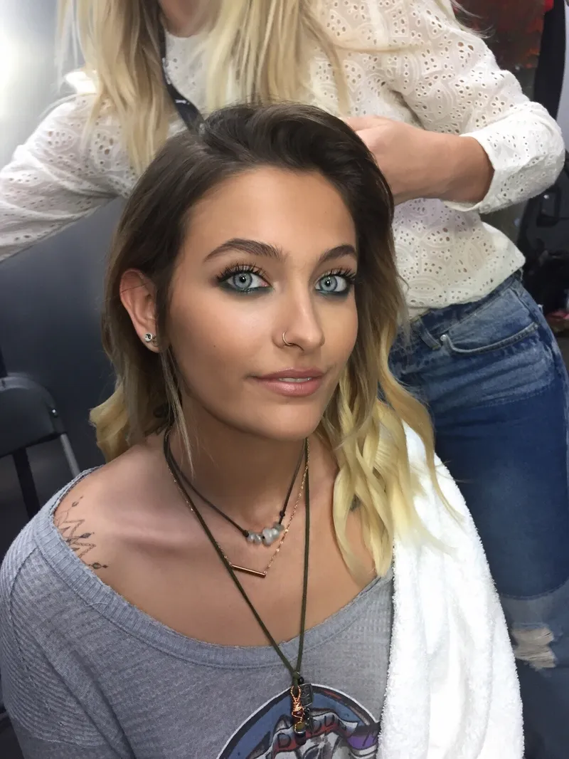 Image Paris Jackson image beautiful - Why Paris Jackson Played Up Her Eyes at the VMAs 2017 | Teen Vogue