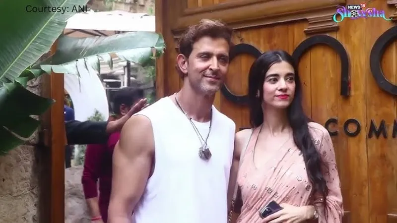 Image Pinky Roshan image beautiful - Hrithik Roshan's Girlfriend Saba Azad Joins His Family As He ...