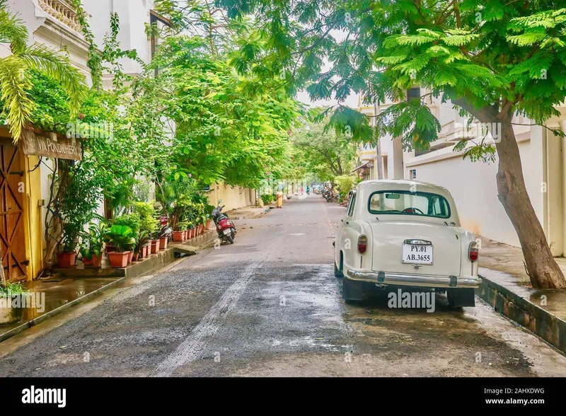 Image Pondicherry - French Colonial Town image beautiful image beautiful - French colonial town hi-res stock photography and images - Alamy