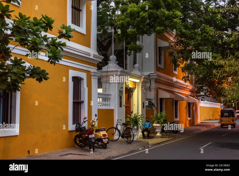 Image Pondicherry - French Colonial Town image beautiful image beautiful - Pondicherry buildings hi-res stock photography and images - Page 2 ...