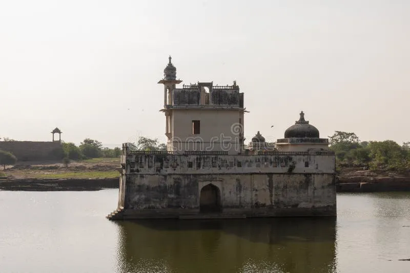 Image Rani Padmini Palace - Chittorgarh image beautiful - 42,532 Ancient India Landscape Stock Photos - Free & Royalty-Free ...