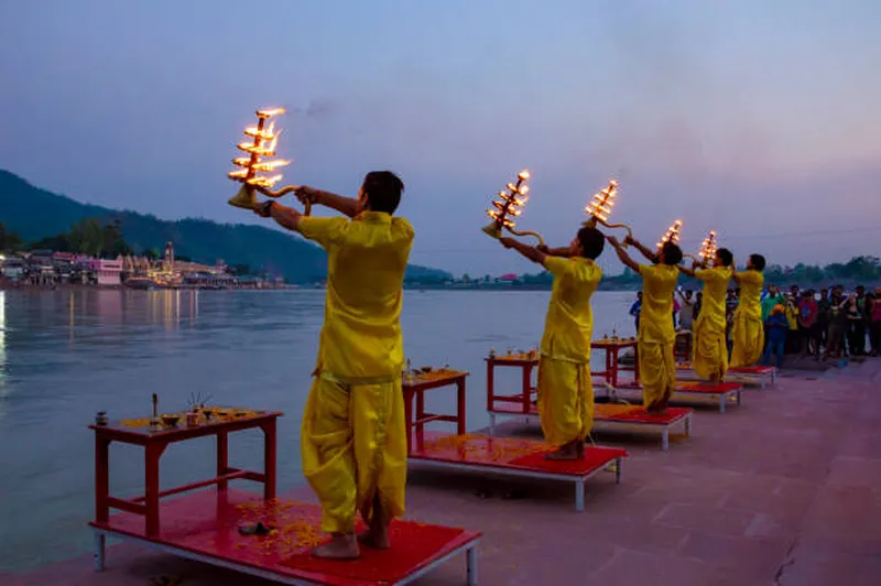 Image Rishikesh - Ganga Aarti image beautiful - Divine Ganga Aarti Yagna At Rishikesh Stock Photo - Download Image ...