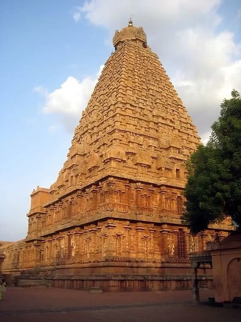 Image Thanjavur - Brihadeeswarar Temple image beautiful - Brihadeeshwara Temple, Thanjavur Our beautiful Wall Art and Photo ...