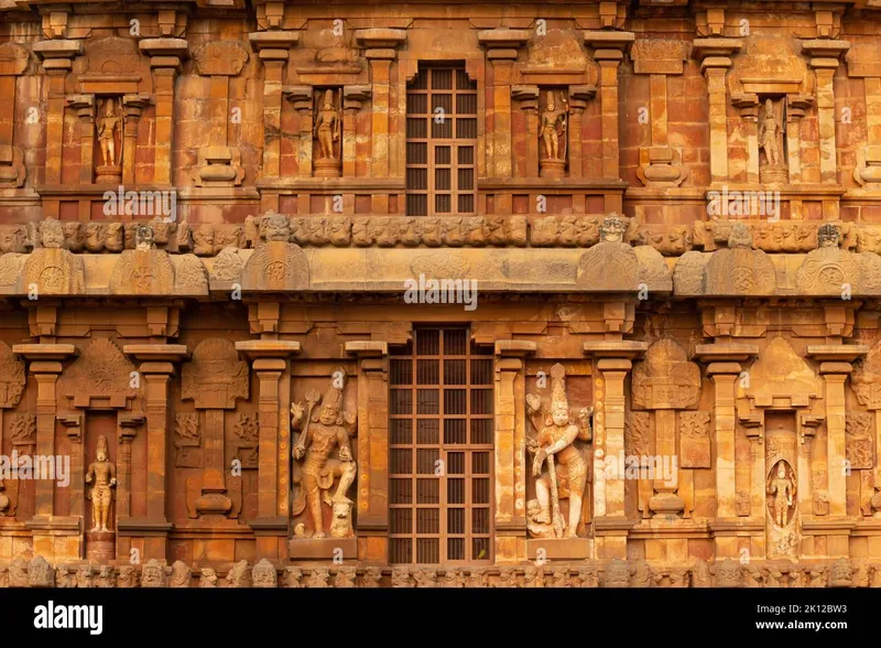 Image Thanjavur - Brihadeeswarar Temple image beautiful image beautiful image beautiful image beautiful - The Beautiful Carving Sculpture on the Brihadeshwara Temple ...