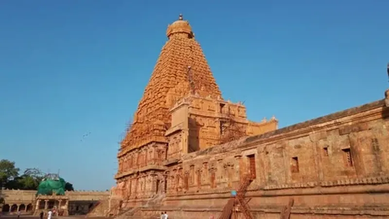 Image Thanjavur - Brihadeeswarar Temple image beautiful image beautiful image beautiful image beautiful - Beautiful architecture of Brihadeeswara ... | Stock Video | Pond5