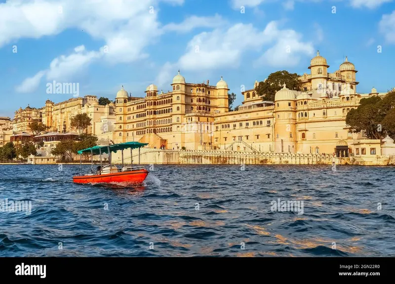 Image Udaipur - City of Lakes image beautiful - Beautiful udaipur hi-res stock photography and images - Alamy