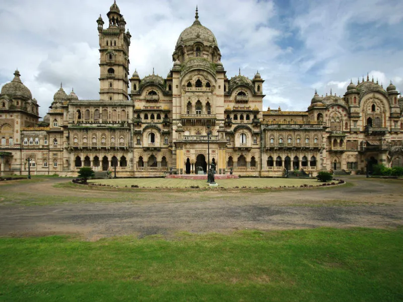 93+ most beautiful images in Vadodara – Laxmi Vilas Palace India